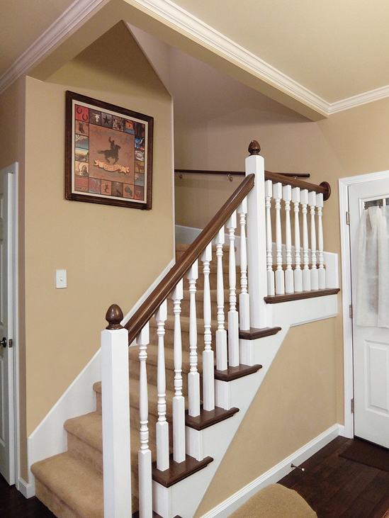 スカートボードをあしらった輸入階段